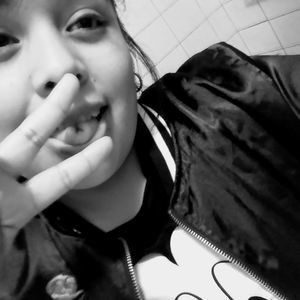 Meet your Posher, Sandy